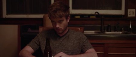 За вратами (2016) За вратами (2016)