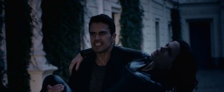 Другой мир: Войны крови (2016) Другой мир: Войны крови (2016)